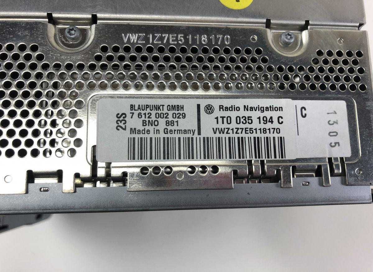 7612002029 Radio VW TOURAN (1T1, 1T2) (2003-2010)