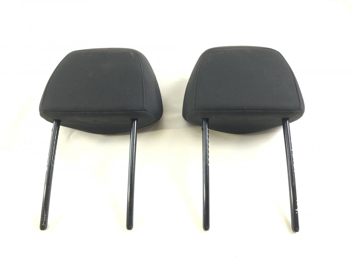 864001651R Headrest front left RENAULT MEGANE IV (B9A/M) (2015-)