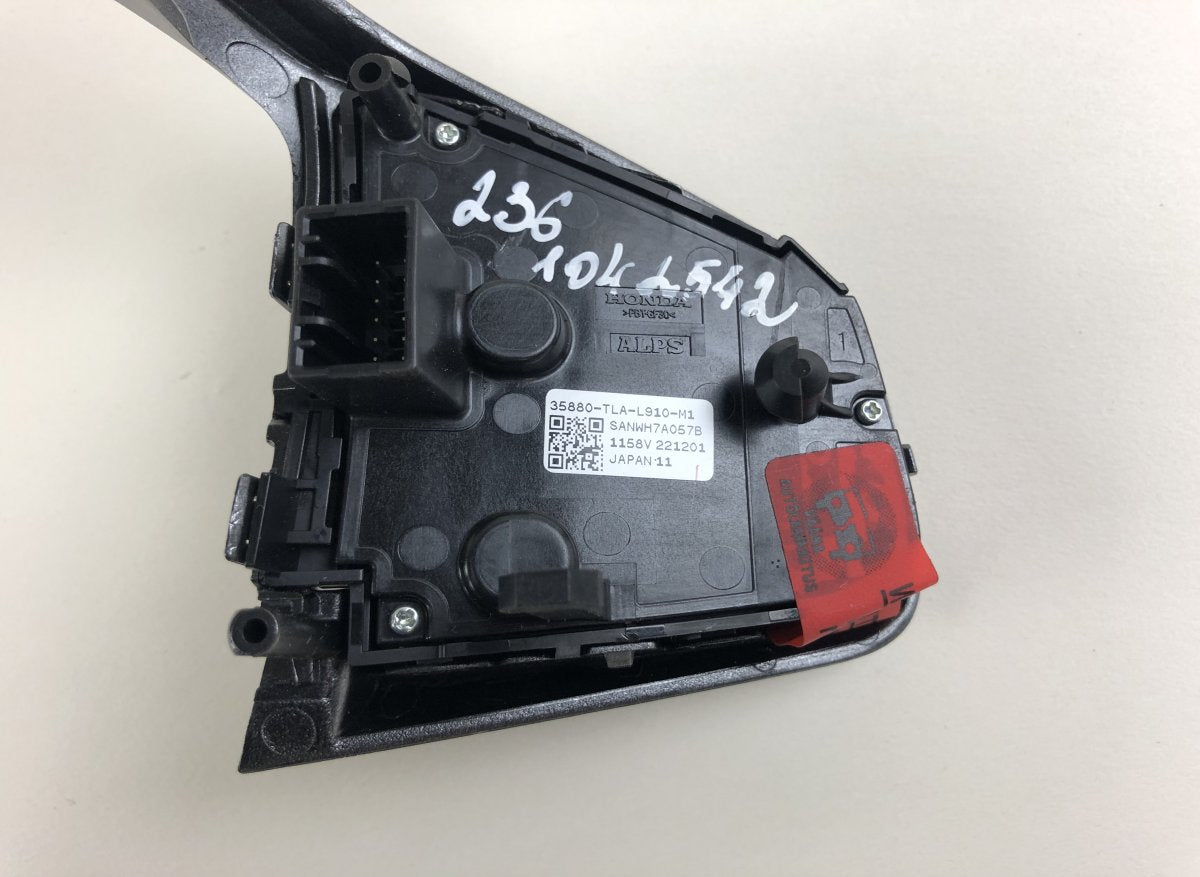 78500TNYE11 Steering Wheel MF Switch Left HONDA CR-V V (RW) (2016-2023)