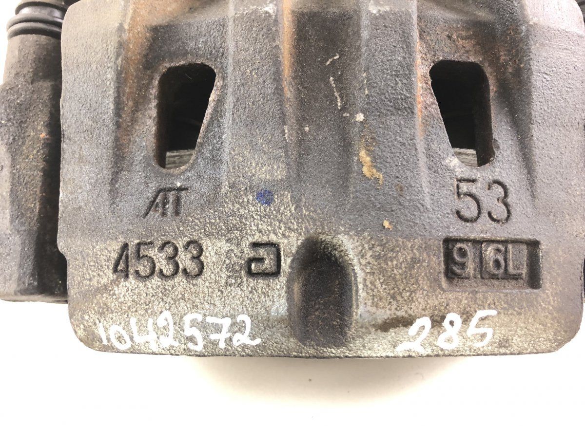 4775048110 Brake caliper Front left LEXUS ES VII (2018-)