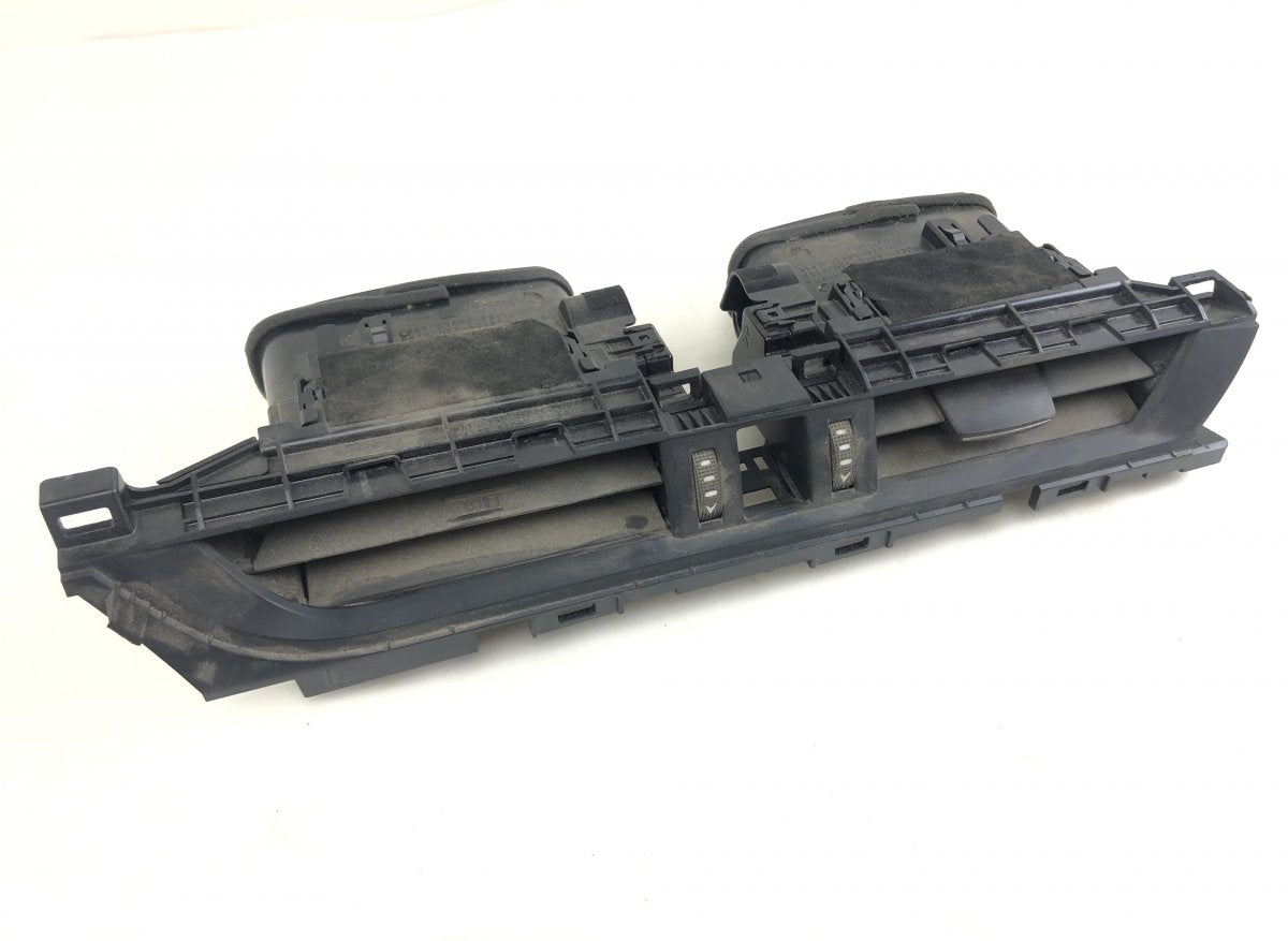 5566033310 Air Vent Center Front LEXUS ES VII (2018-)