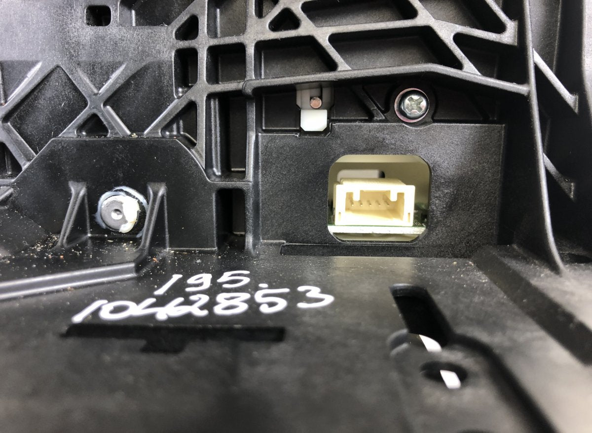 3355030C20 Gearshift Mechanism LEXUS GS IV (2011-2020)