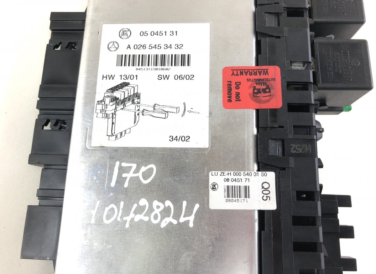 05045139 05045135 05045131 Fuse box MERCEDES-BENZ SL-CLASS (R230) (2001-2012)
