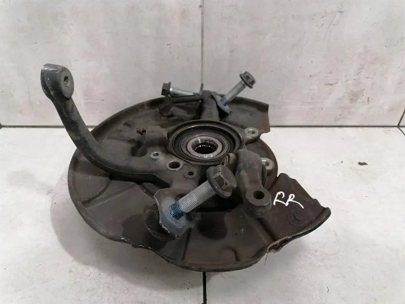 Mercedes S-Class W220 Right Rear Hub A2203503041 Wheel Bearing Housing Rear Right -