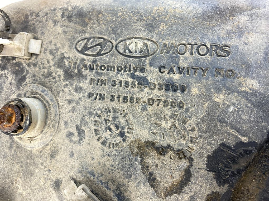 31550D3900 AdBlue tank KIA SPORTAGE IV (QL) (2015-2021)