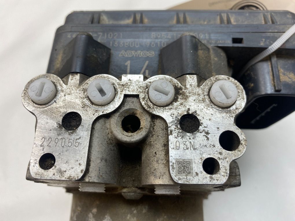 1338009610 ABS hydraulic unit / pump TOYOTA HILUX VII (AN10, AN20, AN30) (2005-2015)