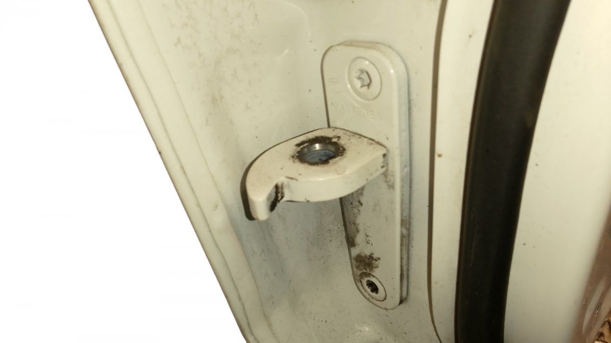 2125407205 Door Rear Right MERCEDES-BENZ E-CLASS (W212) (2009-2016)