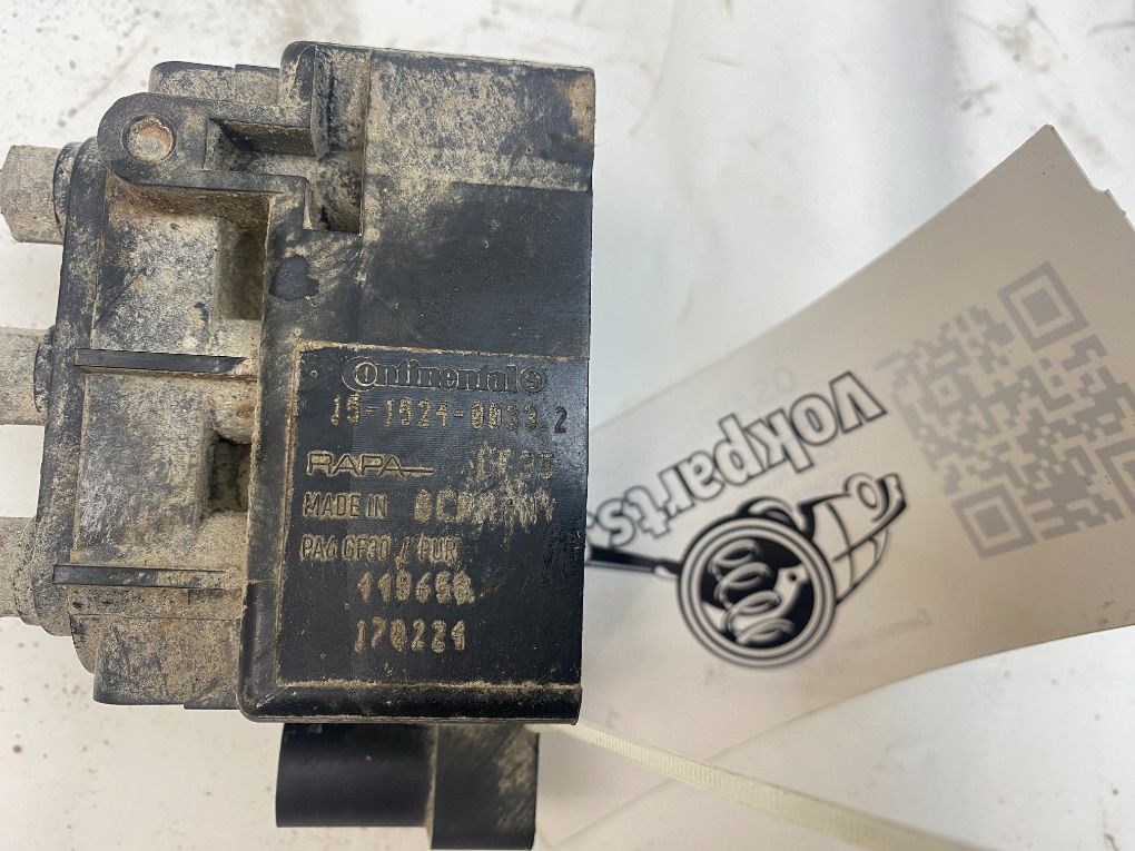 31360723 Air suspension valve block VOLVO XC90 II (2014-)