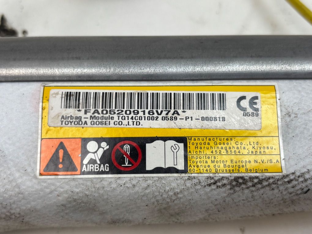 7391047110 Side seat Airbag Front Right TOYOTA PRIUS IV (XW50) (2015-2022)
