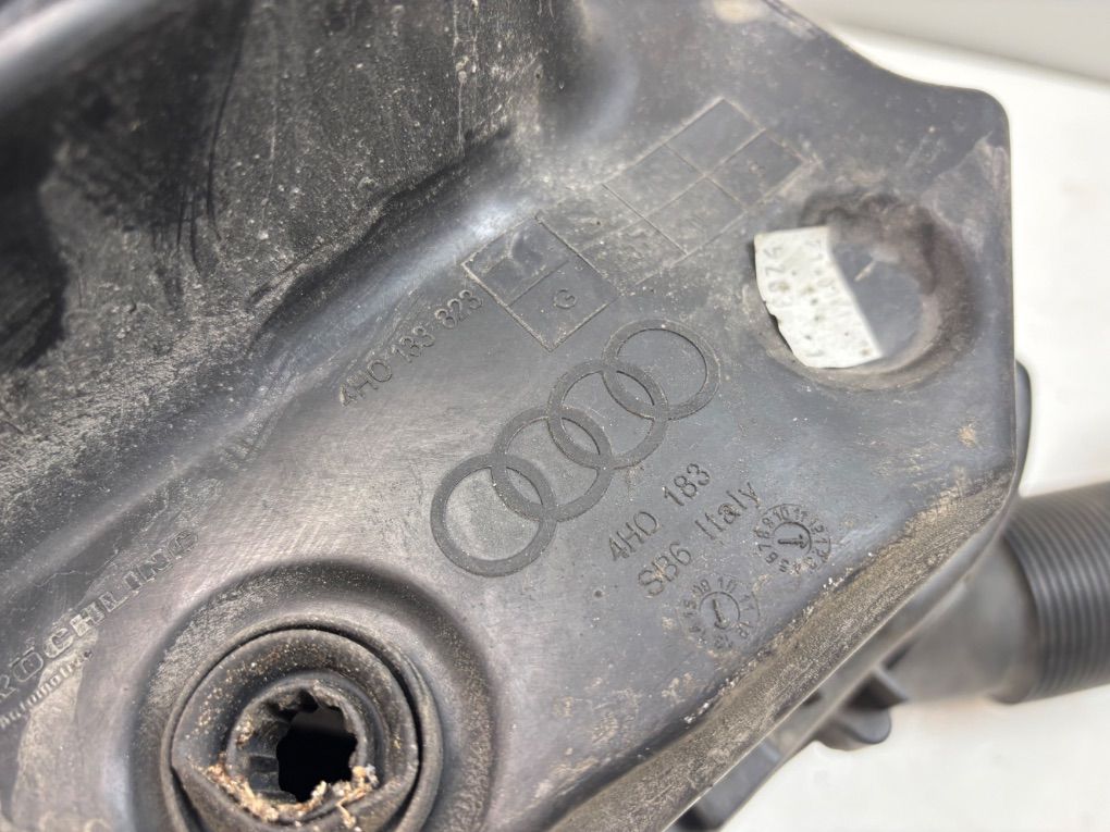 4H0133823J Air Cleaner (filter box) AUDI A8 (4H) (2009-2017)