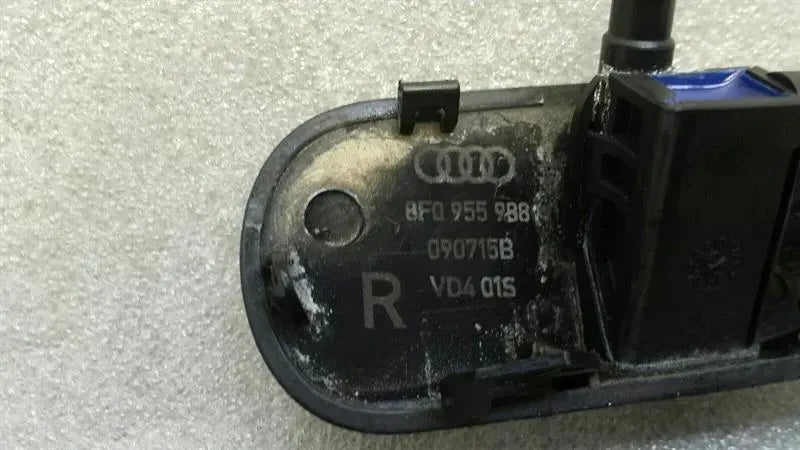 Audi S5 8T right washer nozzle 8F0955988 washer water jets right