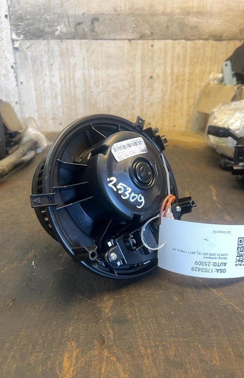 Heater blower motor — SEAT LEON (5F) (2012-2020) — 5Q1819021H 5WA907521