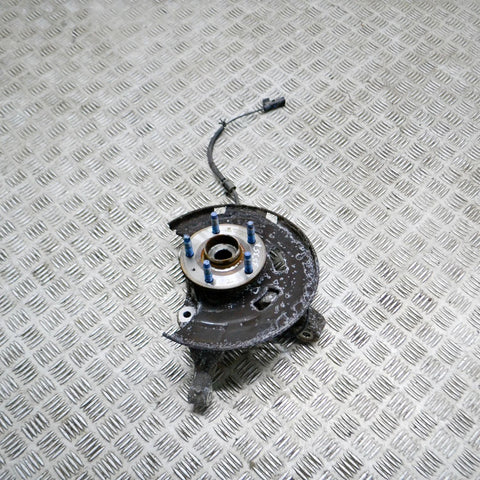 Front Right Wheel Hub — CHEVROLET CRUZE Hatchback J305 (2010-PRESENT) — 13502828