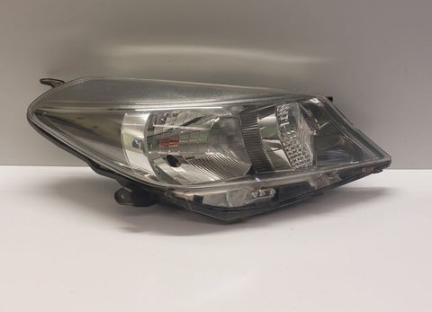 811300D450 Headlight right TOYOTA YARIS III (XP130) (2010-2019)