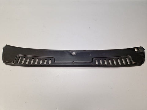 Wiper cowl MASERATI QUATTROPORTE II (03.94-)