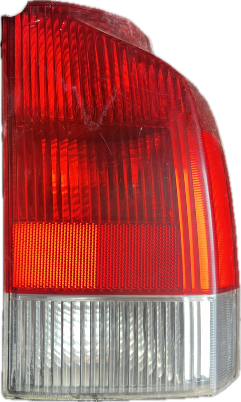 Tail light, right VOLVO V70 II / XC70 I (P80) (2000-2007)