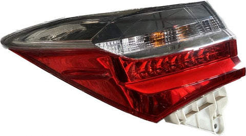 Tail light left TOYOTA COROLLA XI (E170, E180) (2013-2018)