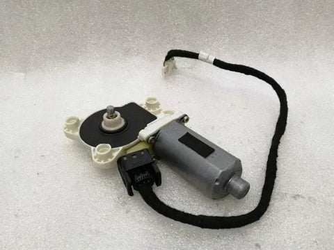 Mercedes SL R230 W209 FRH door window engine A2308201042 power window motor