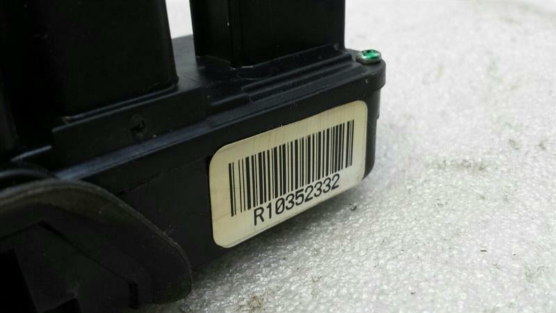 Chevrolet Corvette C6 Right Door Lock 10352332 Door Lock Right