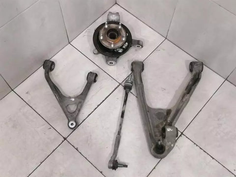 Chevrolet Corvette C6 Left Rear Hub 88965638 Wheel Bearing Housing Rear Left Set