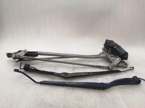 Chevrolet Corvette C6 Front Wiper Engine 15147565 Wiper Motor Front