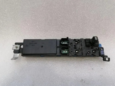 Ferrari 612 Scaglietti F137 Driver Window Switch 198644 Switch