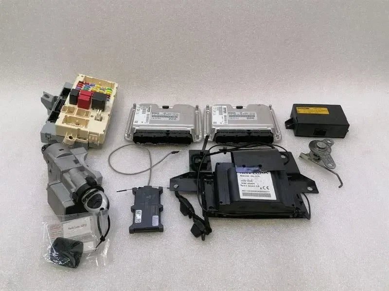 Ferrari 612 Scaglietti F137 Engine ECU 202024 Engine Control Unit Set V12 5.75