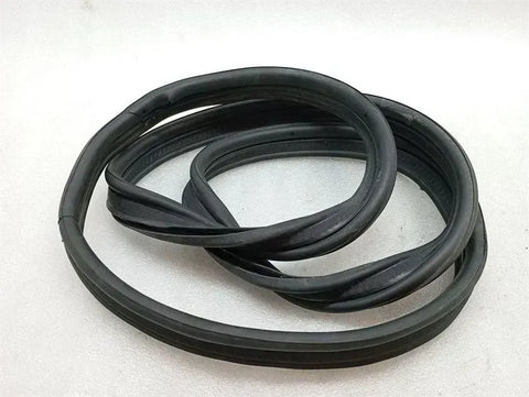 Ferrari 612 Scaglietti F137 boat lid seal 66982600 tailgate seals