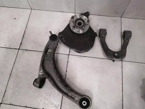 ASTON MARTIN DB9 COUPE Left Front Hub 7G43-3K185-AB Wheel Bearing Housing Front Left
