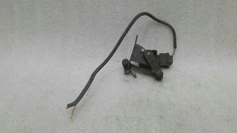 Mercedes SL R230 Left Xenon Level Sensor A0025428818 Level Sensor
