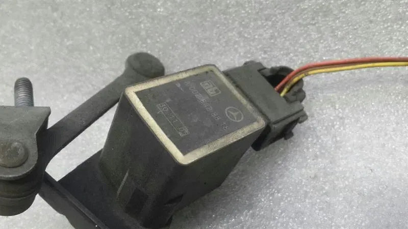 Mercedes SL R230 Left Xenon Level Sensor A0025428818 Level Sensor