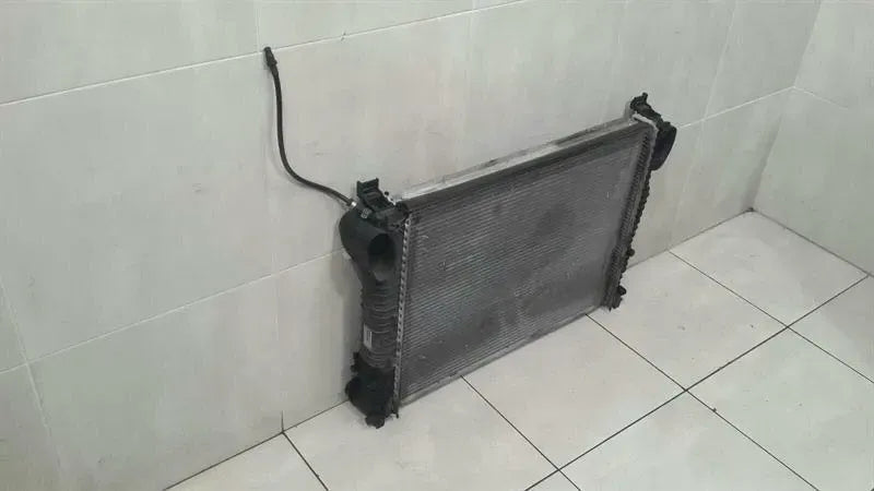 Mercedes SL R230 Water Radiator A2305000303 Water Cooler Cooler M275 V12 SL600