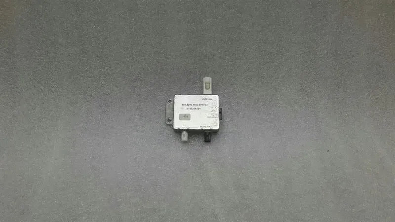 Mercedes S-Class W221 W216 Aerial / Antenna A2208271842 Antenna Booster