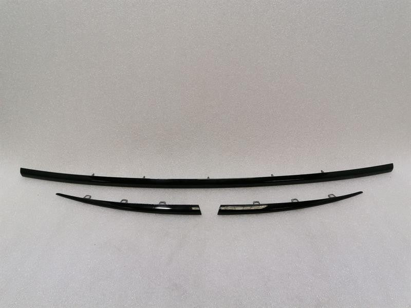 Aston Martin Rapide AMR Body Moulding KD43-13554-AA Tailgate Strip