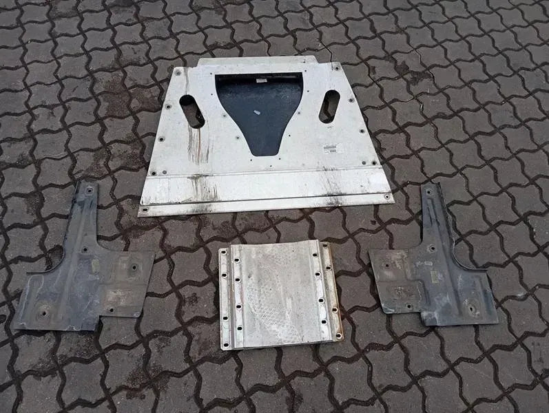 Aston Martin Rapide AMR Rear Undertray AD43-17C857-BB Underbody Trim