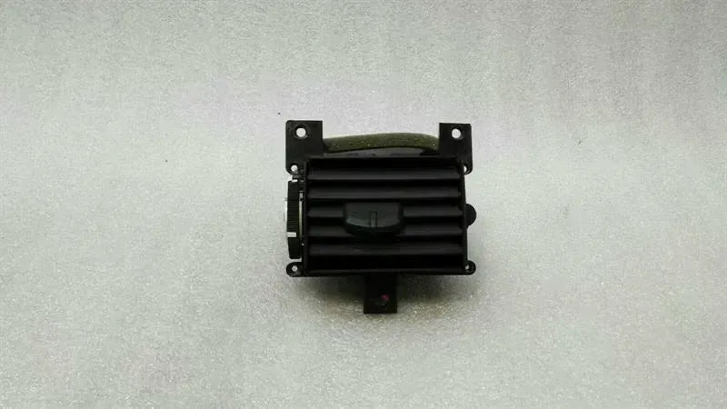 Aston Martin Vanquish S AM29 left air vent ventilation nozzle ventilation grille left