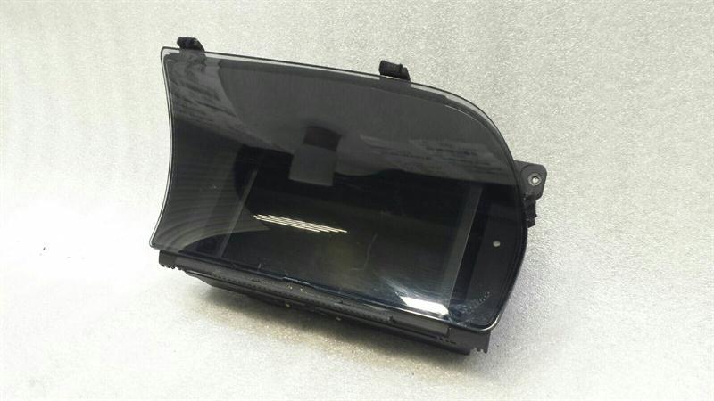 Mercedes S-class W221 Navigation Monitor A2218703389 Navi Display Picture Shirt S600