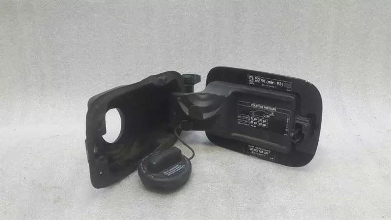 Mercedes S-class W221 fuel filler cap A2217570006 fuel cap fuel flap flap