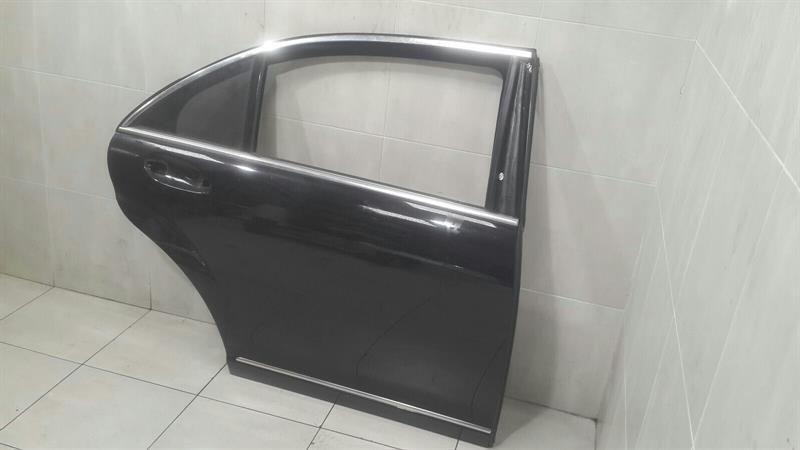 Mercedes S-class W221 Right Rear Door A2217300605 Door Rear Right