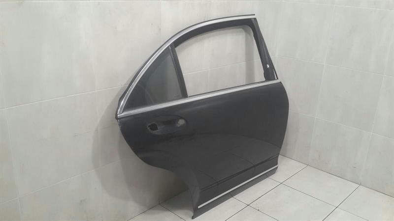 Mercedes S-class W221 Right Rear Door A2217300605 Door Rear Right