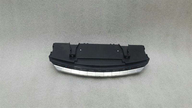 Mercedes S-Class W221 Auto Climate Control A2218702658 Climate Control Panel.