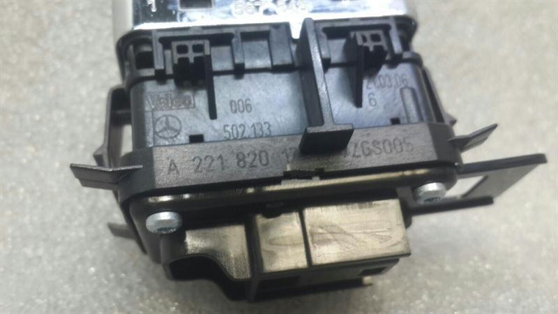 Mercedes S-Class W221 Window Switch A2218201710 Window Regulator Switch.