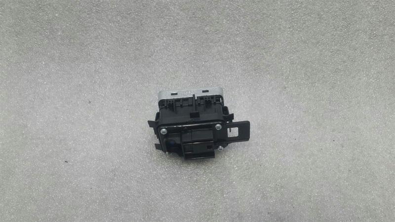 Mercedes S-Class W221 Window Switch A2218201710 Window Regulator Switch.