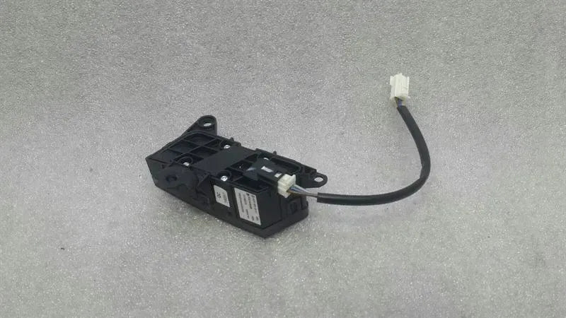 Mercedes S W221 Right Door Lock Switch A2218213151 Central Locking Switch