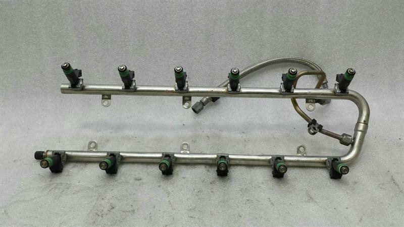 Mercedes Fuel Rail A2750700695 Injection Strip Pipe Distributor V12 Complete W221
