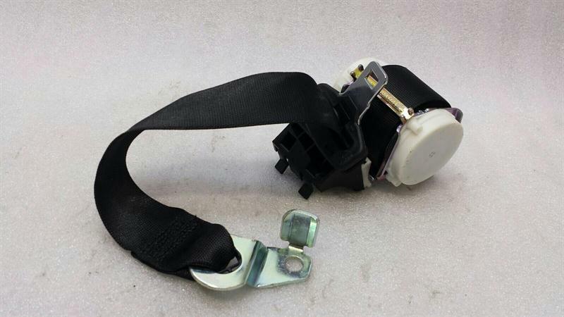 Mercedes W221 rear centre seat belt A2218602185 seat belt rear belt