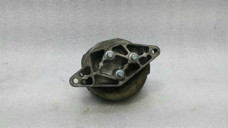 Mercedes S-Class W221 Right Engine Mount A2202400917 Engine Mount Right