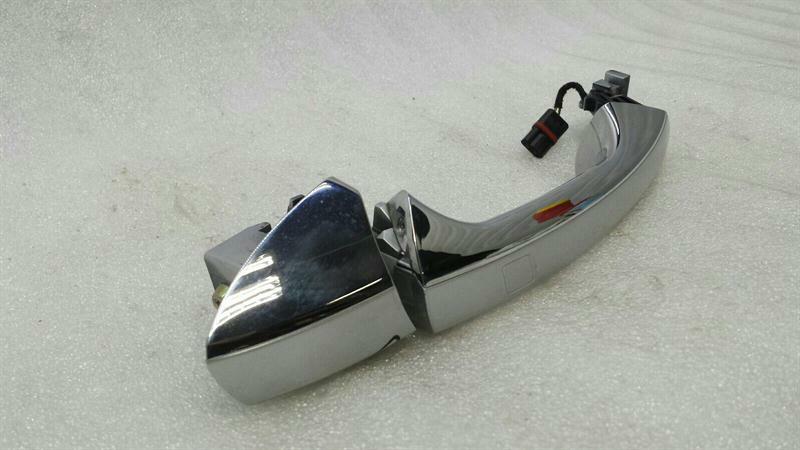 Mercedes W221 RRH door handle A2217600670 9775 door handle rear re keyless