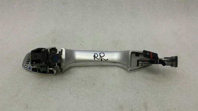 Mercedes W221 RRH door handle A2217600670 9775 door handle rear re keyless
