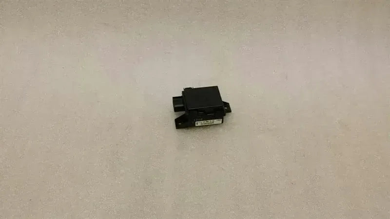 Mercedes SL R230 W215 seatbelt sensor A2158600505 belt sensor module control unit